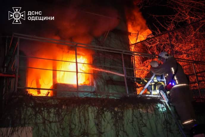 Рятувальники показали наслідки чергової масованої атаки РФ на Одесу