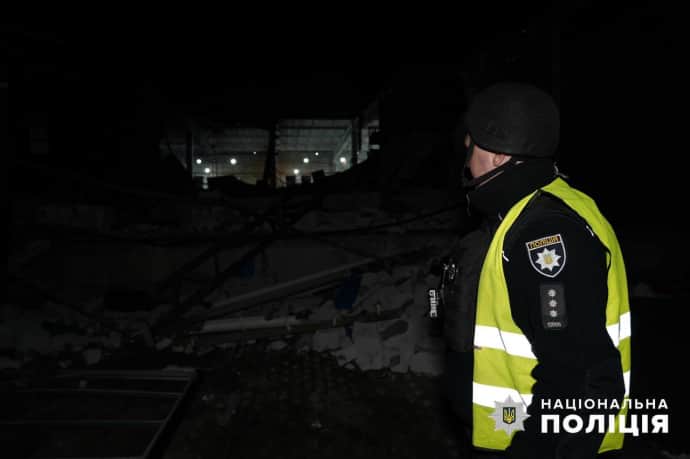 Через влучання ворожого дрона в Сумах сталося загорання
